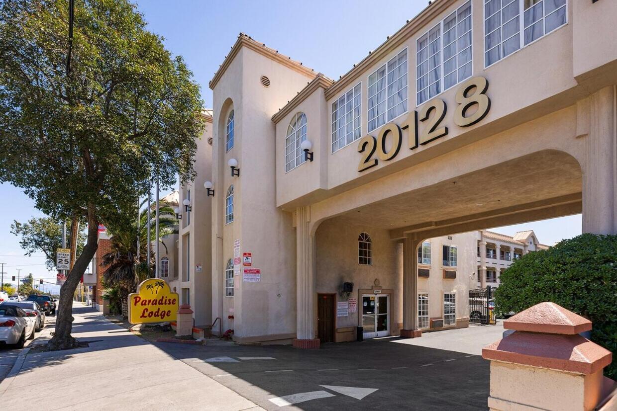 Paradise Lodge - Canoga Park, Los Angeles — Photos 2